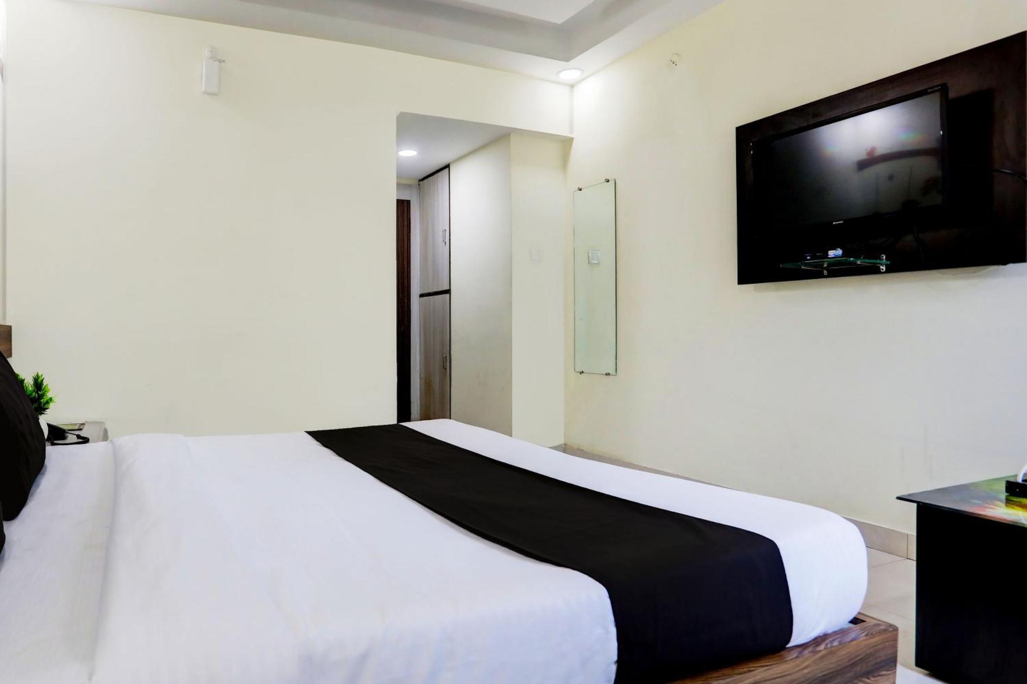Super Townhouse Hoshangabad Road Near Aashima Mall Samarda Kaliāsot Екстериор снимка