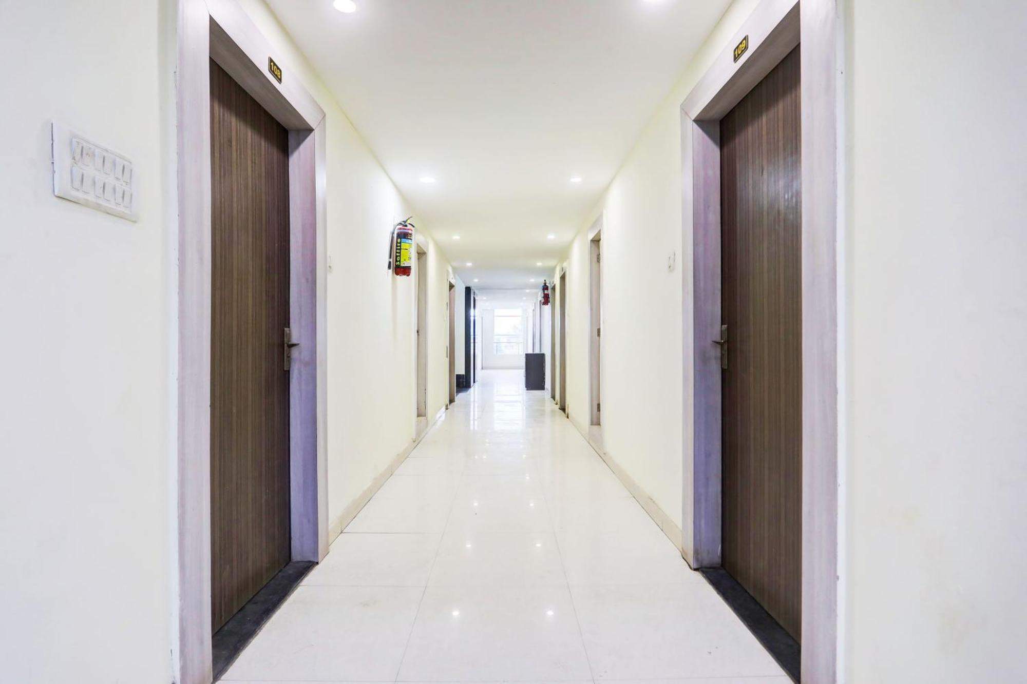 Super Townhouse Hoshangabad Road Near Aashima Mall Samarda Kaliāsot Екстериор снимка